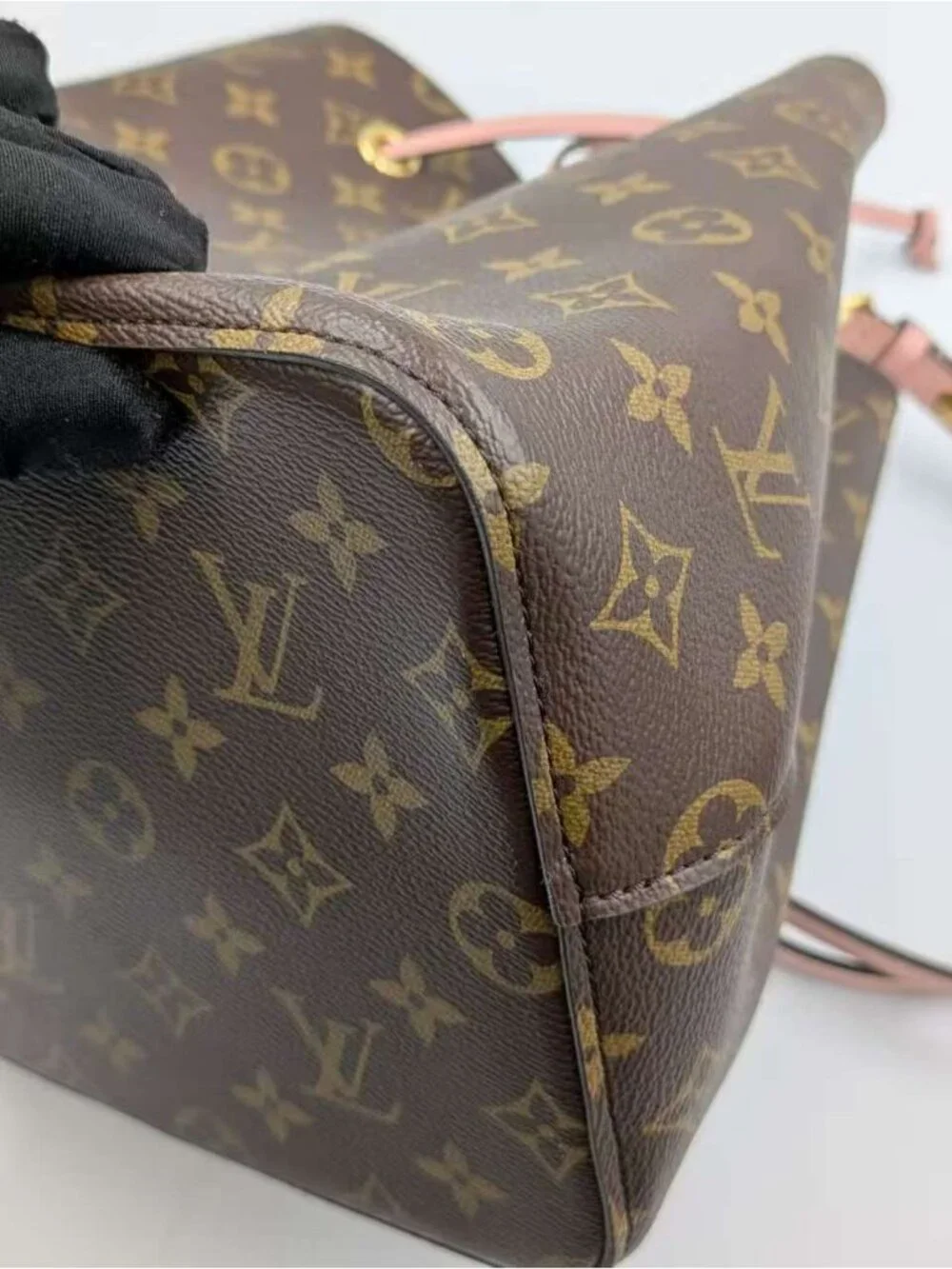 Pre-Owned Louis Vuitton Monogram Neonoe MM Rose Poudre